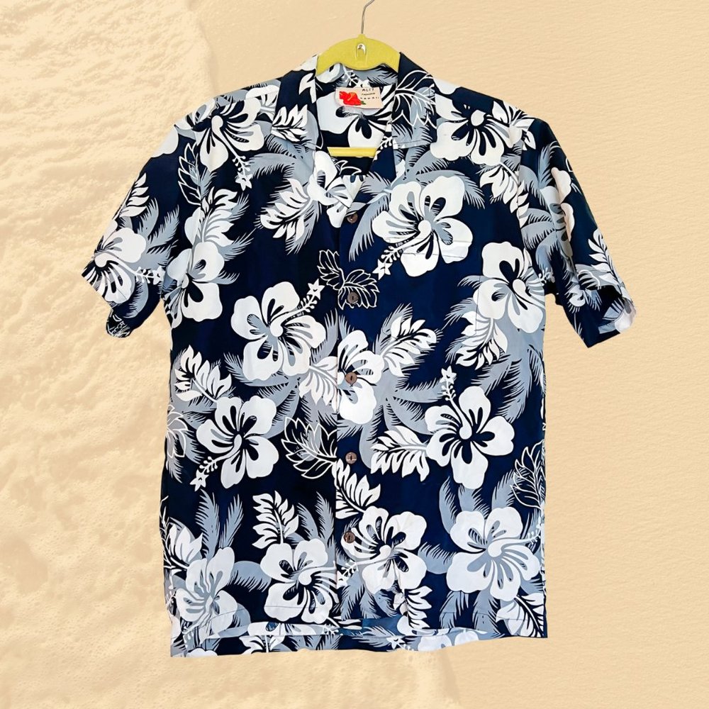 Y2K Navy Blue Hawaiian Shirt Men's M Hibiscus Floral Button Down